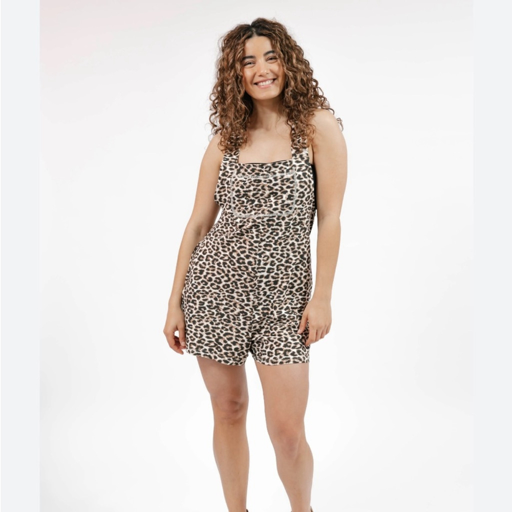 Smash + Tess Shorty Romperalls in Leopard in Sz XS